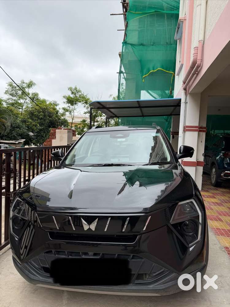 Mahindra Xuv 3xo Ax5l 1.2 Turbo Petrol At 2025
