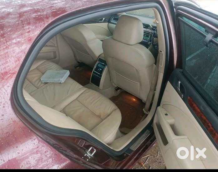 Luxury Sedan: 2011 Skoda Superb 1.8 Tsi Petrol Manual Vip Number 1800