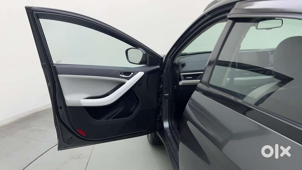 Tata Nexon Creative Plus 1.2 Revotron Petrol 7dca, 2024, Petrol