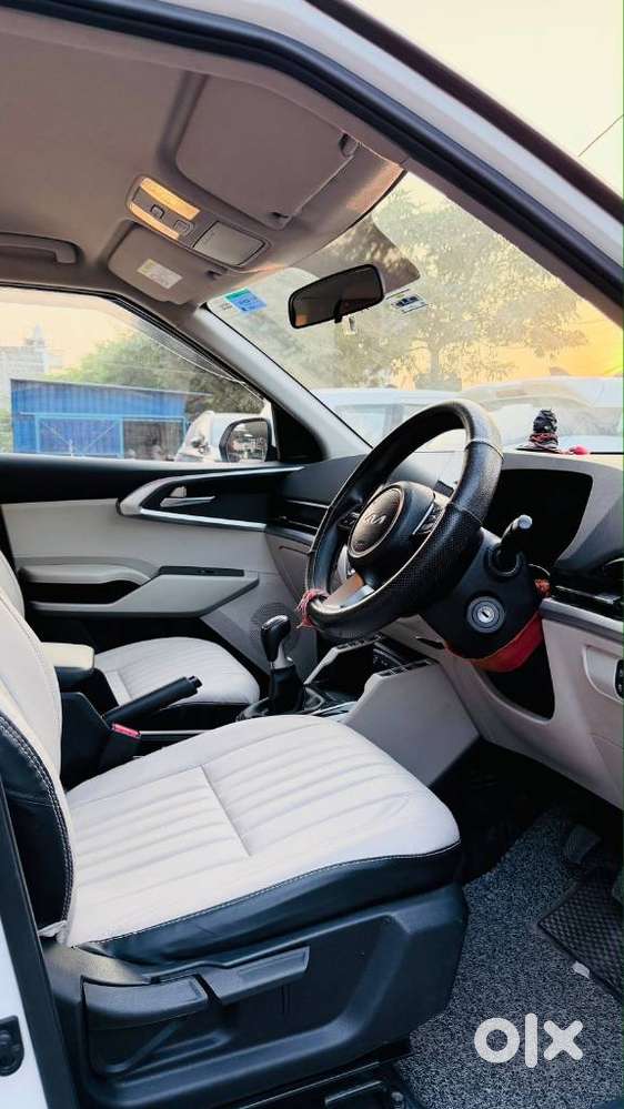 Kia Carens 1.4 Prestige Plus Turbo 7 Str, 2024, Petrol