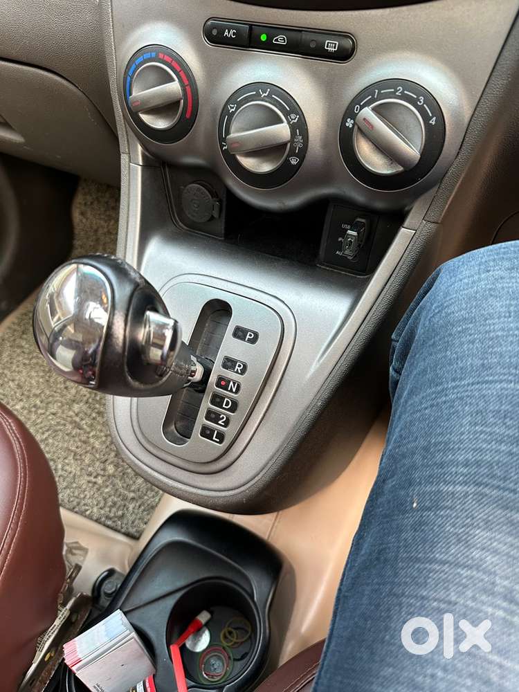 2012 I10 Automatic With Sunroof