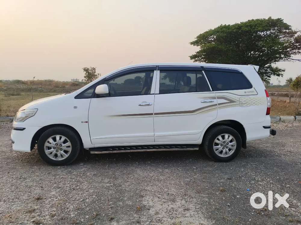 Toyota Innova 2015 Diesel 165784 Km Driven