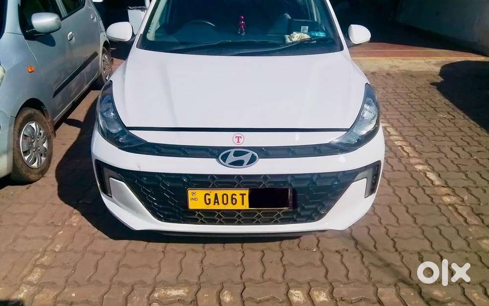 (taxi ) Hyundai Aura (sx Cng) Top Vairiant