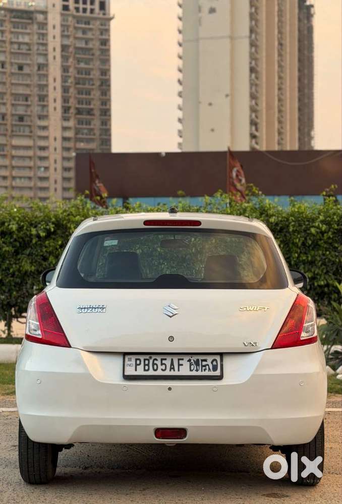 Maruti Suzuki Swift, 2015, Petrol