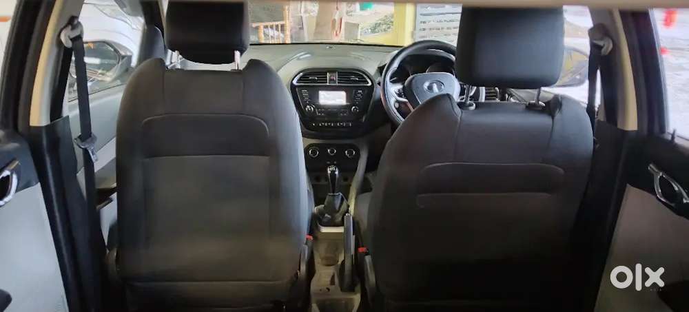 Tata Tiago Xz Top Model Single Owner Doctor Usage  Company Service