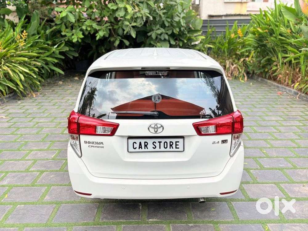 Toyota Innova Crysta 2.4 V, 2017, Diesel