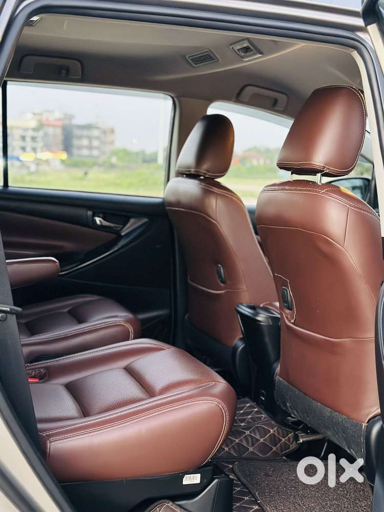 Toyota Innova Crysta [2020-ongoing] 2.4 Gx 8 Str, 2020, Diesel
