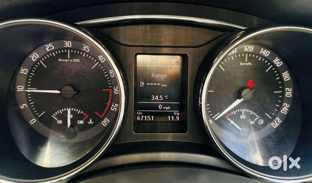 Skoda Superb 2013-2015 Elegance 2.0 Tdi Cr At, 2015, Diesel