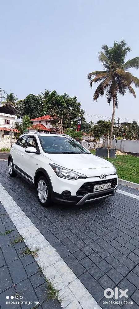 I 20 Active Petrol (22000 Kms)