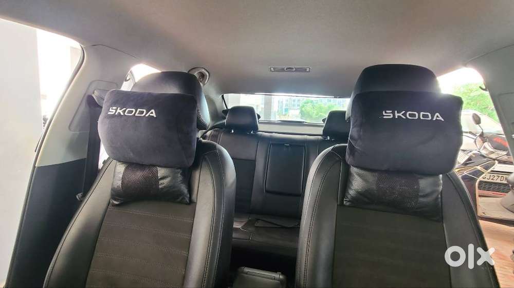 Skoda Rapid Matte Color Limited Edition Auto Gair Car.  1st Owner 4200