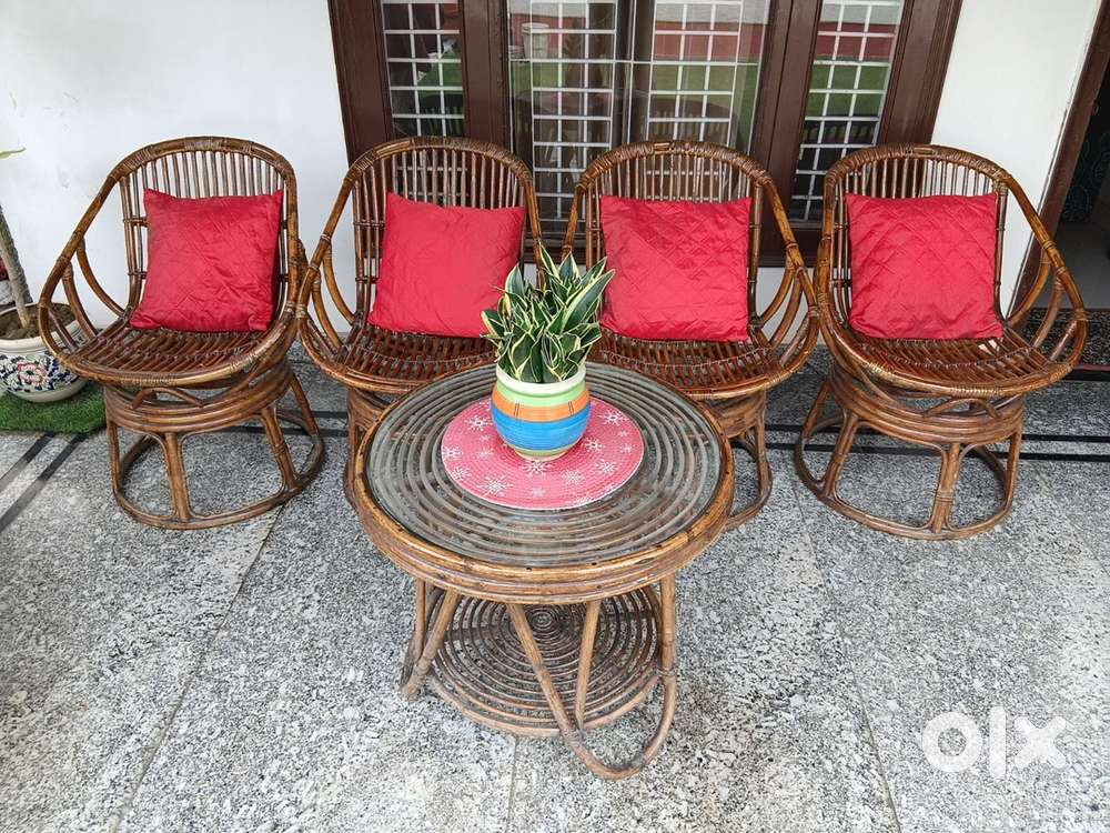 Bamboo cane furniture in excellent condition