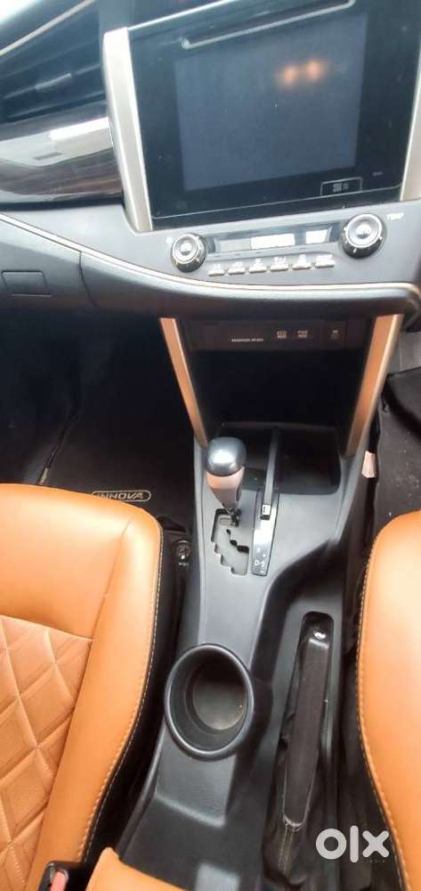 Toyota Innova Crysta 2.8z Automatic, 2018, Diesel