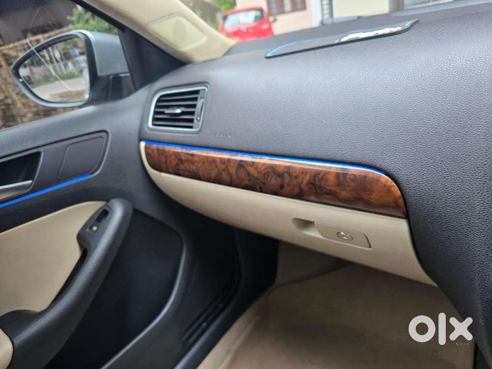 Volkswagen Jetta With 4 Lakh+ Modifications For Sale