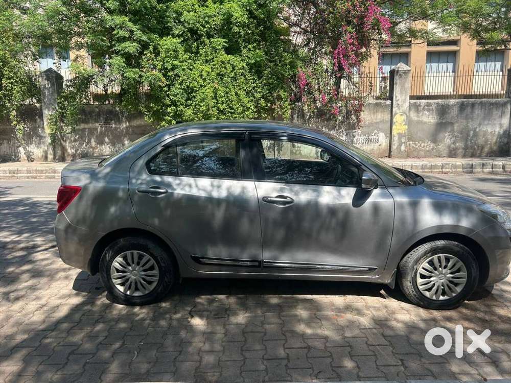 Maruti Suzuki Swift Dzire 1.3 Vxi, 2021, Petrol