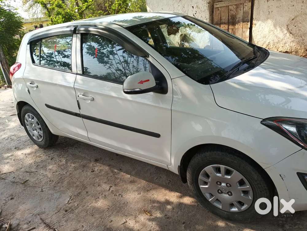 Hyundai I20 2012 Diesel 75000 Km Driven