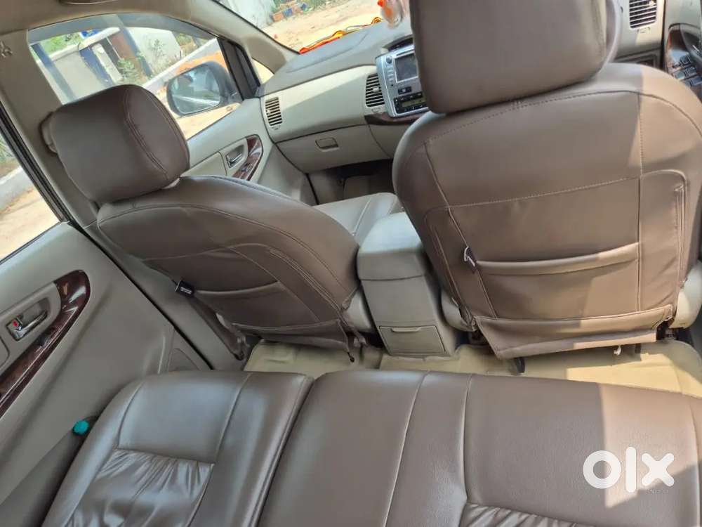 Toyota Innova 2014 Diesel 250000 Km Driven