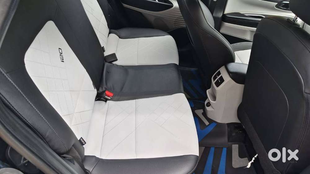 Hyundai I20 Asta (o) 1.2 Mt, 2024, Petrol