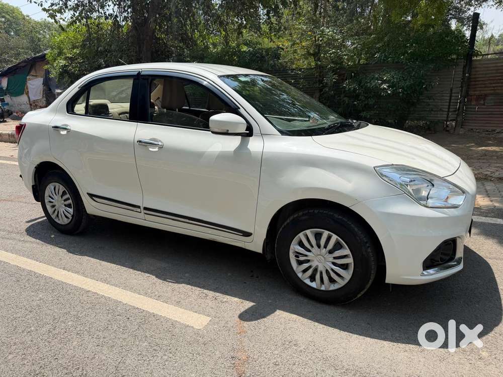 Maruti Suzuki Dzire 1.2 Vxi, 2022, Petrol