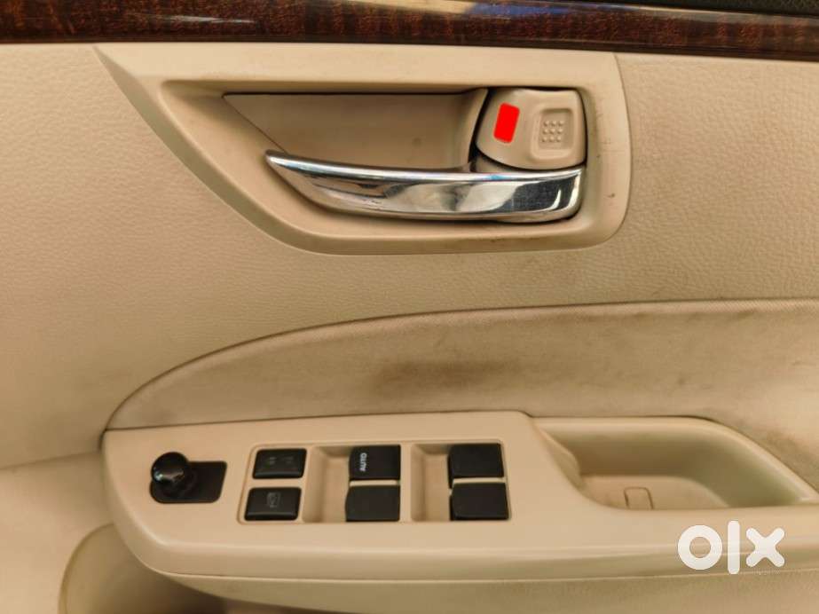 Maruti Suzuki Dzire 1.2 Zxi, 2012, Petrol