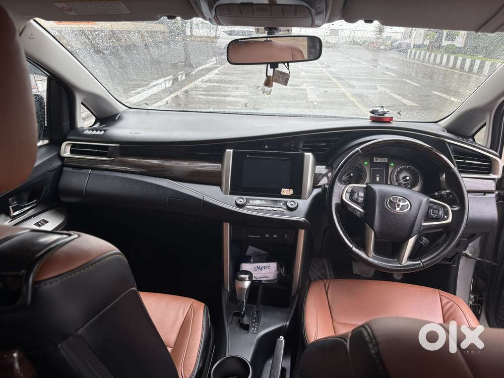 Toyota Innova Crysta 2.8 Zx At, 2017, Diesel