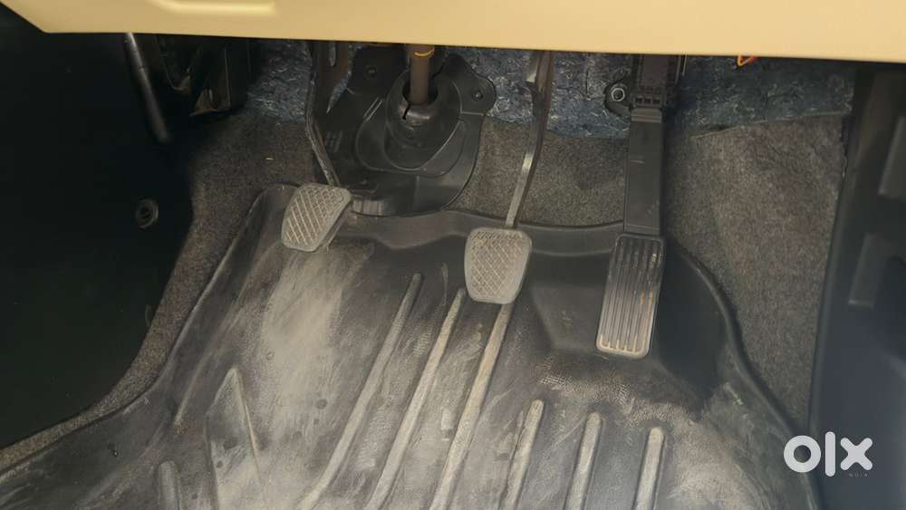 Honda Amaze Vx 2023  1st Owner  Warranty Till 2026  Excellent Cond.