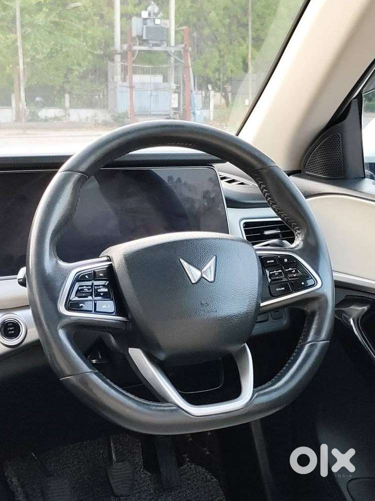 Mahindra Xuv700 Ax7 Awd, 2022, Diesel