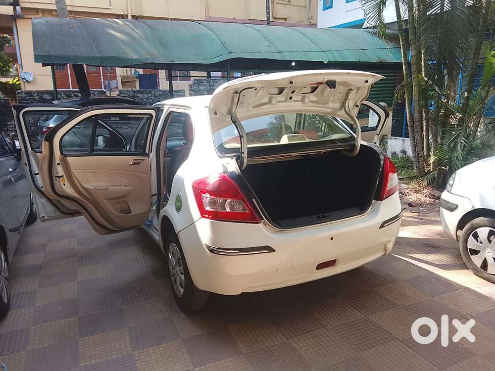 Maruti Suzuki Swift Dzire 1.2 Vxi Bsiv, 2014, Petrol