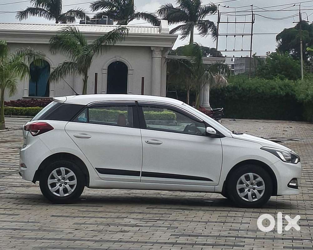 Hyundai Elite I20 1.4 Sportz (o) Crdi, 2017, Diesel