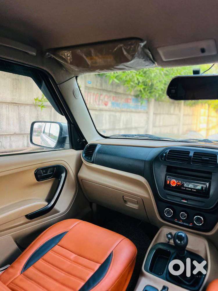 Mahindra Tuv 300 T4, 2018, Diesel