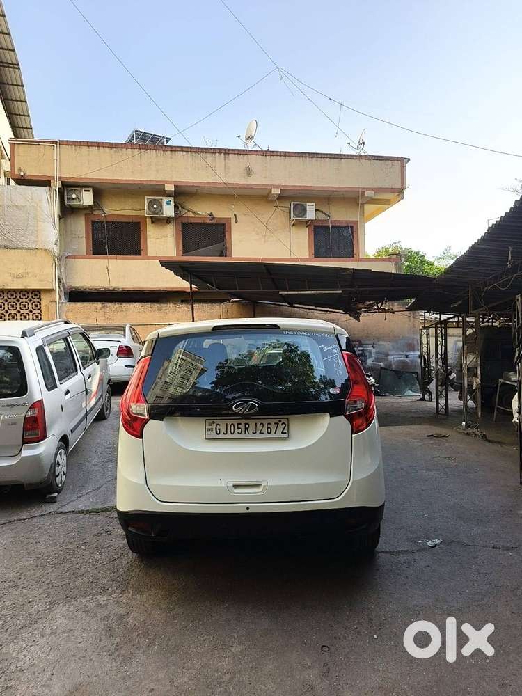 Mahindra Marazzo M2 2019