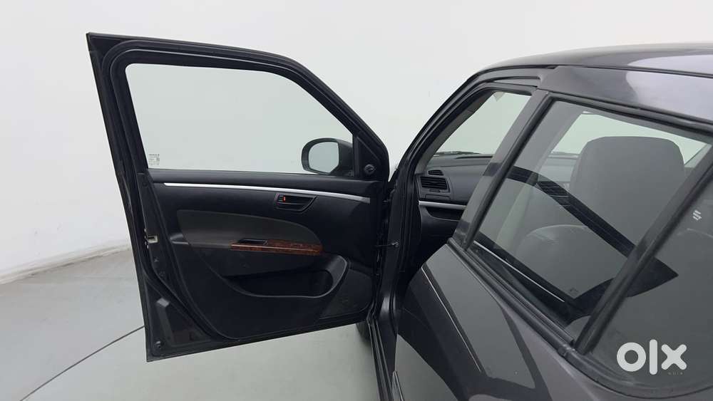 Maruti Suzuki Swift 1.2 Lxi (o), 2017, Petrol
