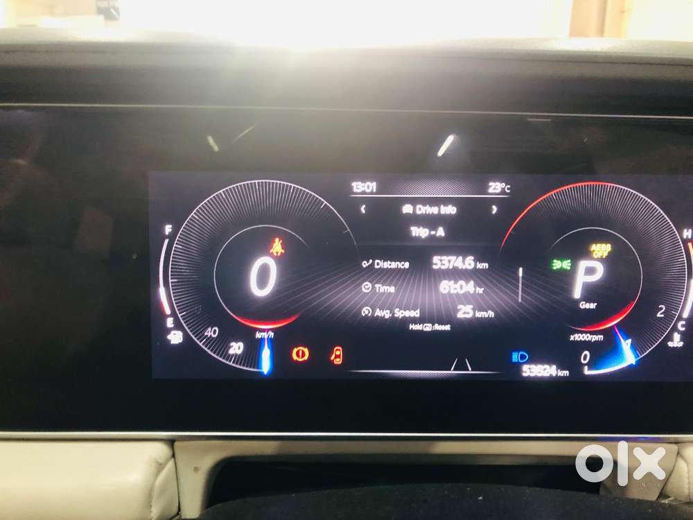 Mahindra Xuv700 2.2 Ax 7 Diesel At Luxury Pack Str, 2022, Diesel