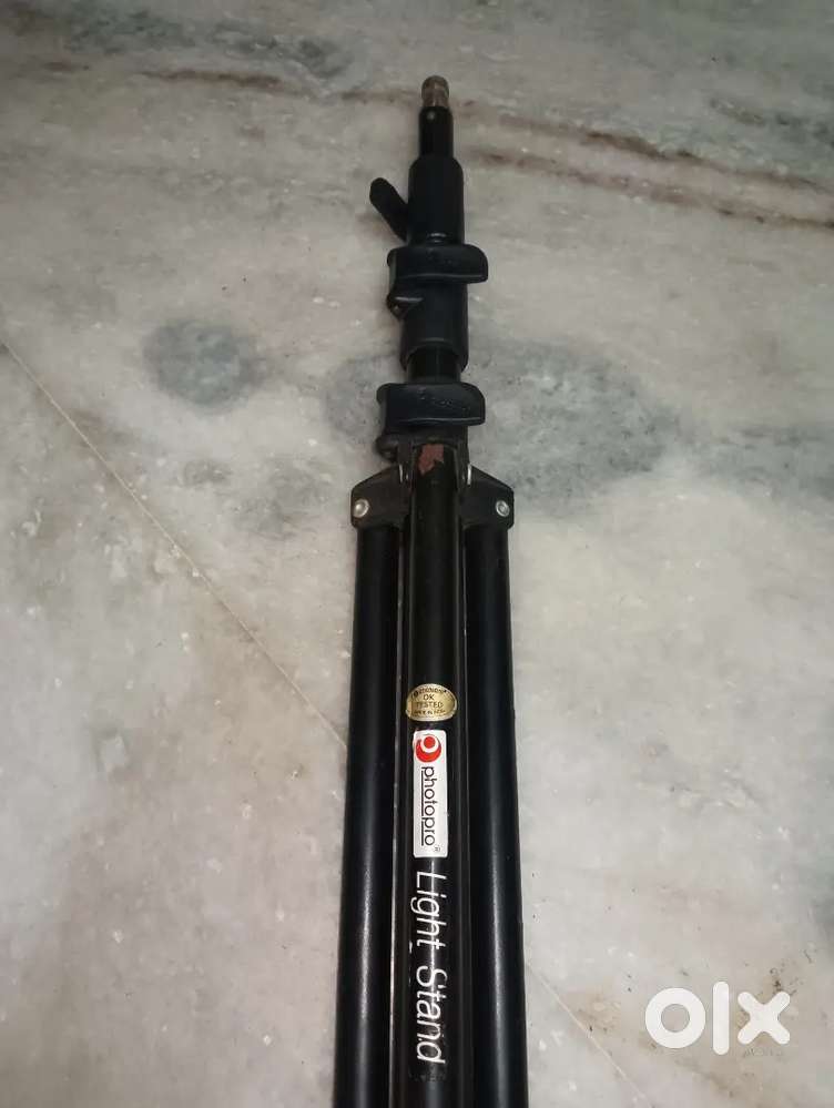 Camera tripod brand new 7 feet