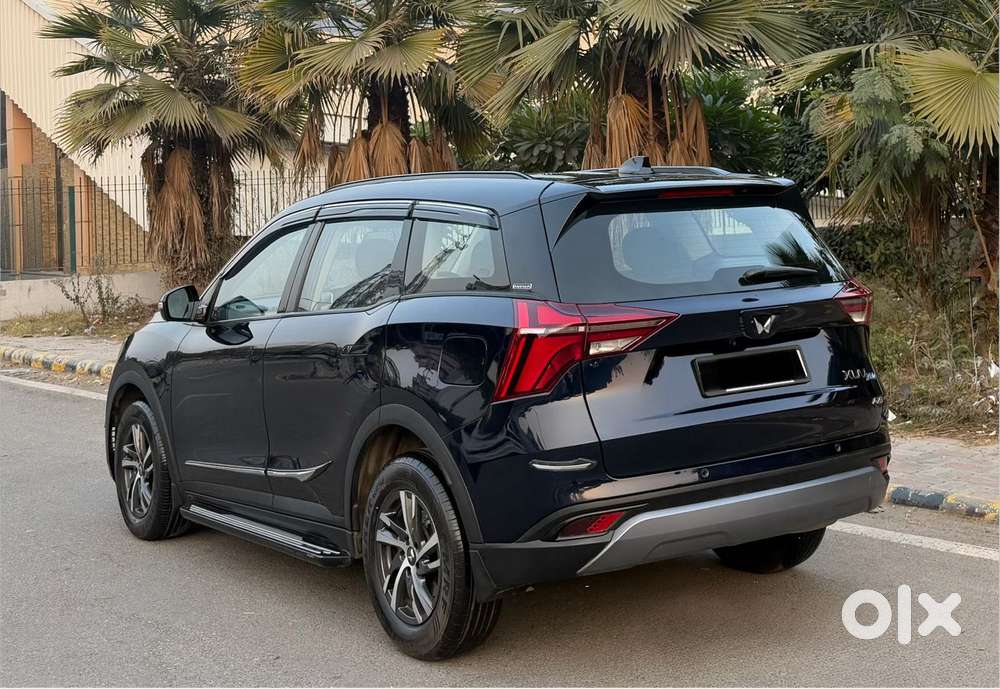 Mahindra Xuv700 2.0 Ax 5 Petrol At Str, 2022, Petrol