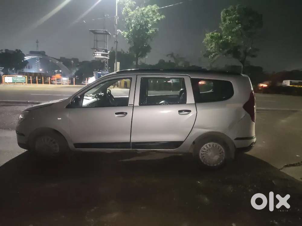 Renault Lodgy 2019 Diesel 200000 Km Driven