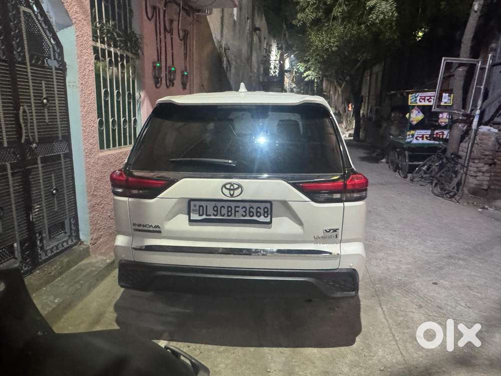 Toyota Innova Hycross 2.0 Vx Hybrid 7 Str, 2024, Petrol