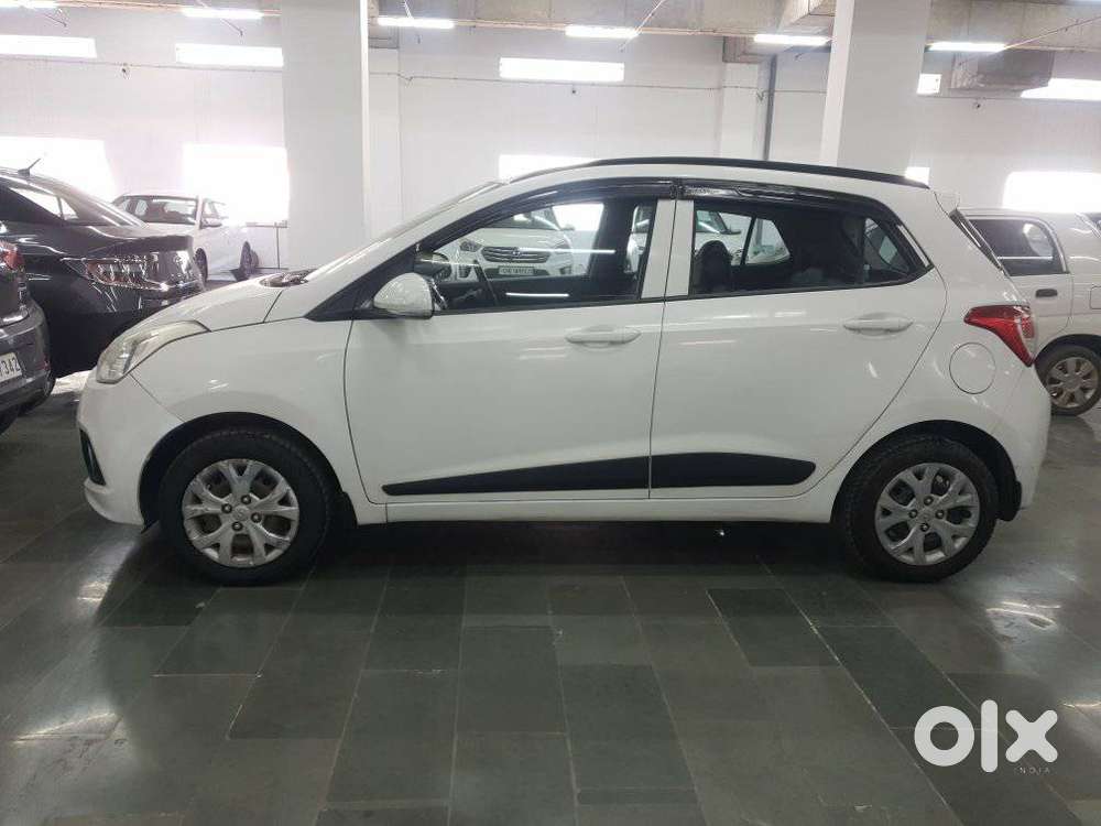 Hyundai Grand I10 2013-2016 Sportz, 2015, Petrol