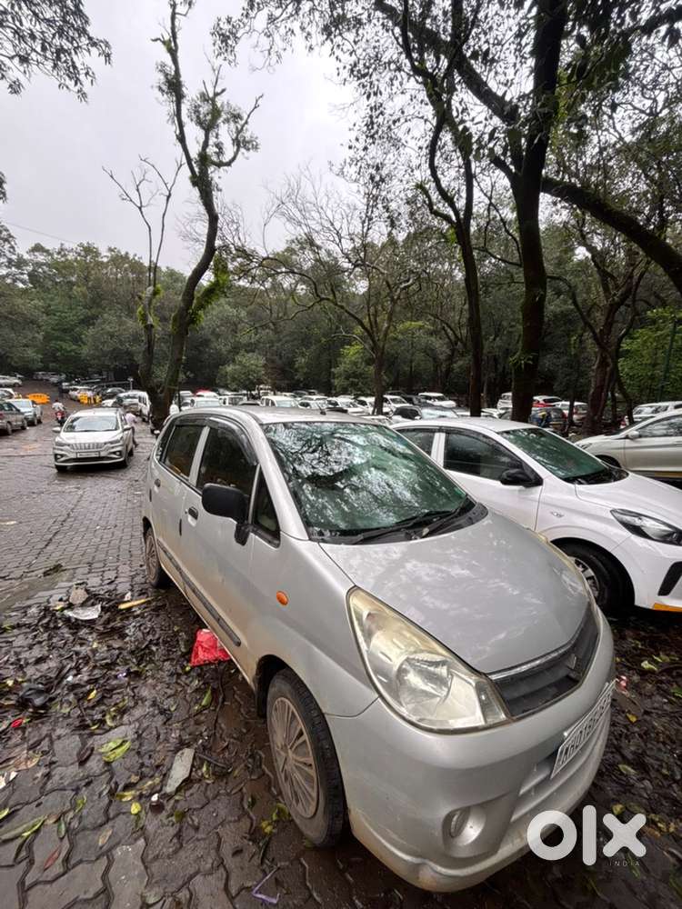 Maruti Suzuki Zen Estilo 2012