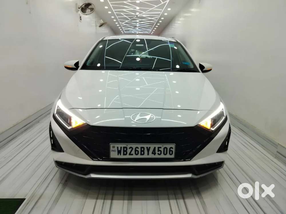 Hyundai I20 Asta (o) 1.2 Mt, 2023, Petrol