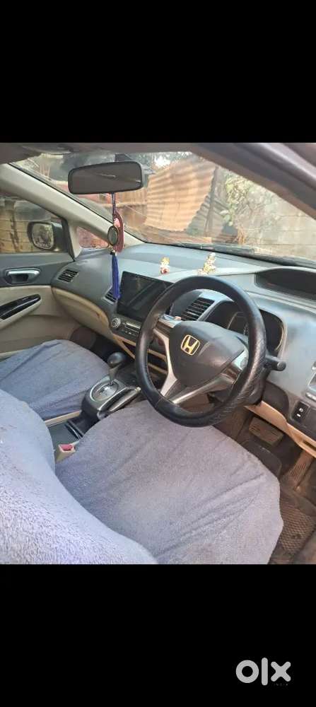 Honda Giving Unique Car,awesome Look And Very Fabulous Comfortable ,