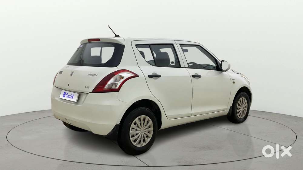 Maruti Suzuki Swift Lxi, 2015, Petrol