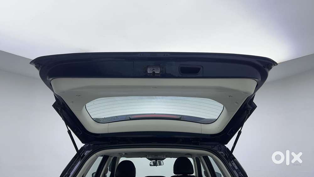 Mahindra Xuv 3xo Ax5 Ds Mt, 2024, Diesel