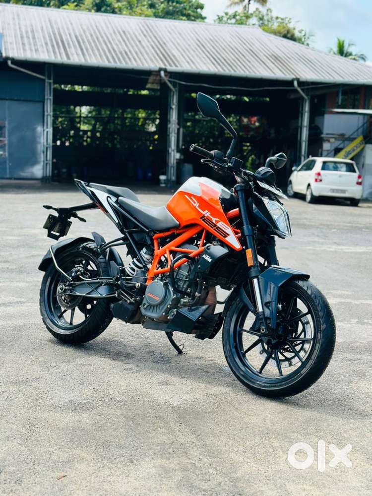 KTM DUKE 125 SINGLE OWNER Motorcycles 1824835336