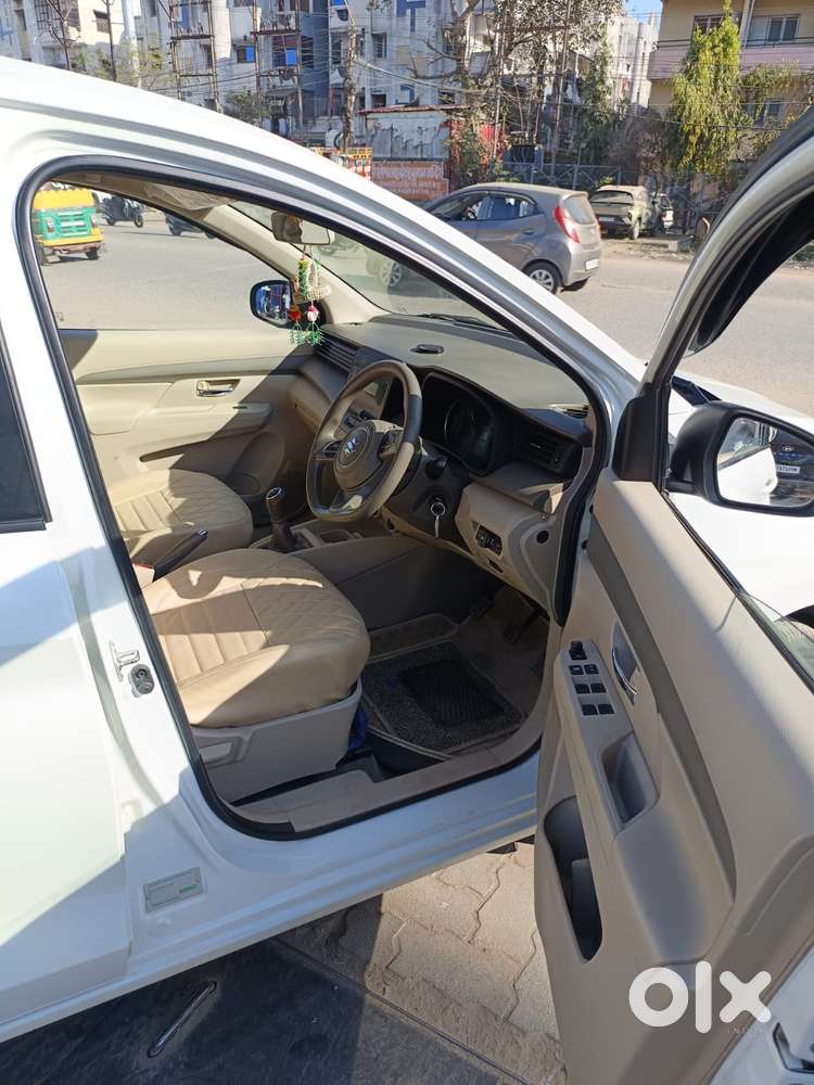 Maruti Suzuki Ertiga 2022-2023 Vxi Cng, 2024, Cng & Hybrids
