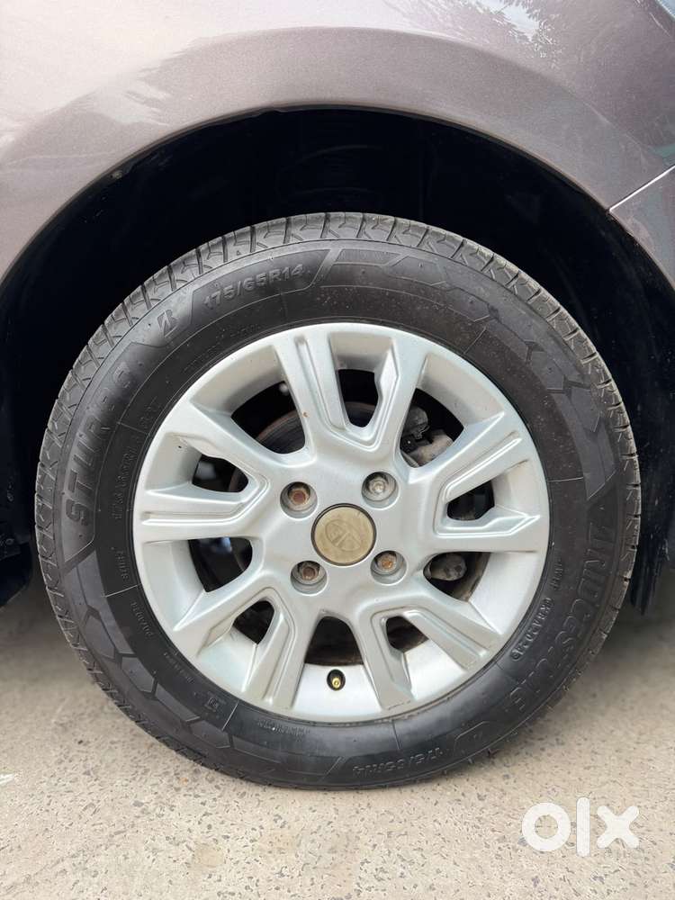 Tata Tiago, 2018, Petrol