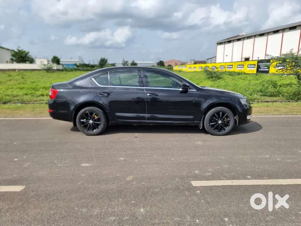 Skoda Octavia 2014 Diesel 121000 Km Driven