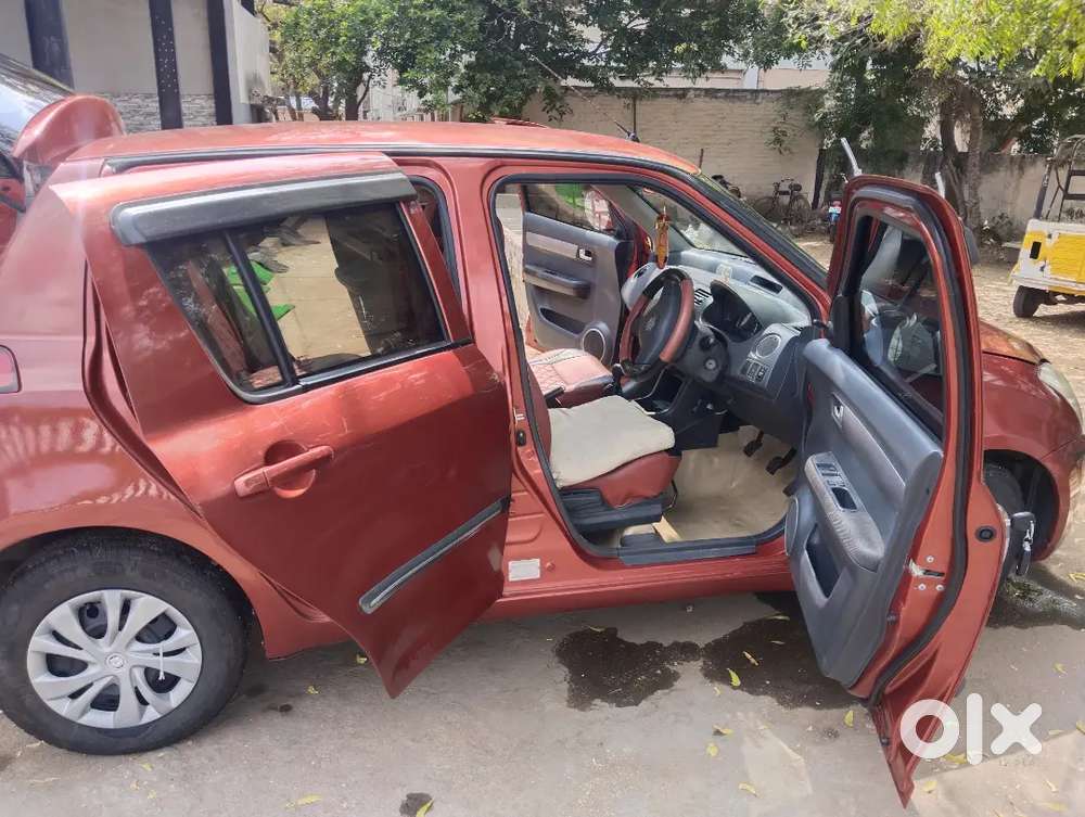 Maruti Suzuki Swift 2010/11 Reg.. Diesel Good Condition..3rd Owner..