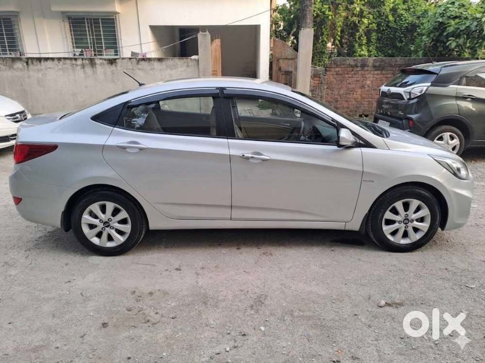 Hyundai Verna Vtvt 1.6 Sx, 2015, Petrol