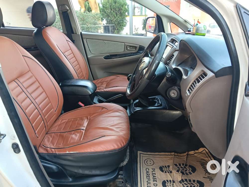 Toyota Innova 2.5 Gx 8 Seater Limited Edition, 2015, Diesel