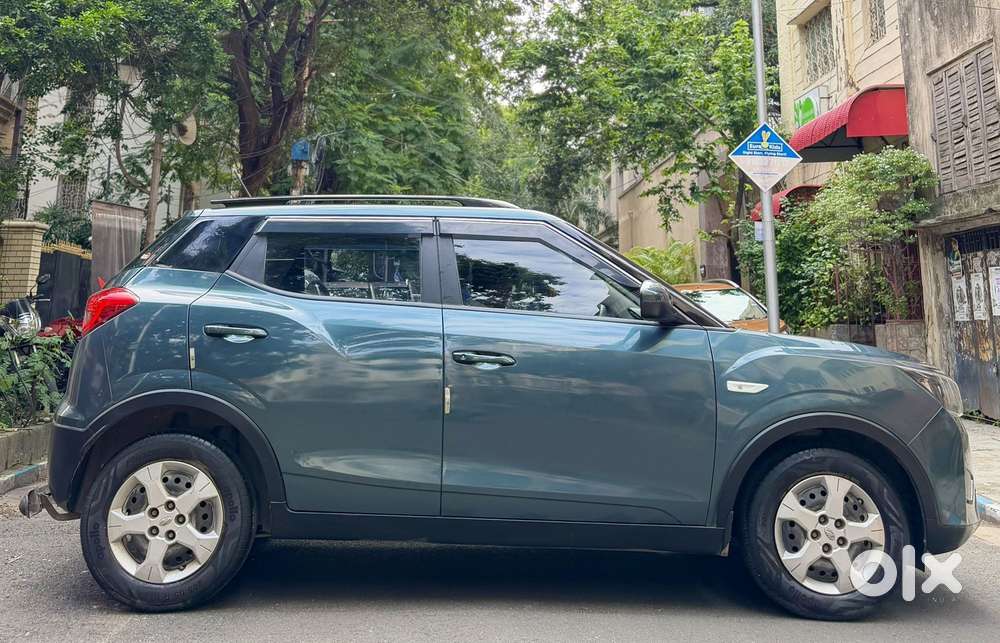 Mahindra Xuv300 1.2 W6 Amt Petrol, 2023, Petrol